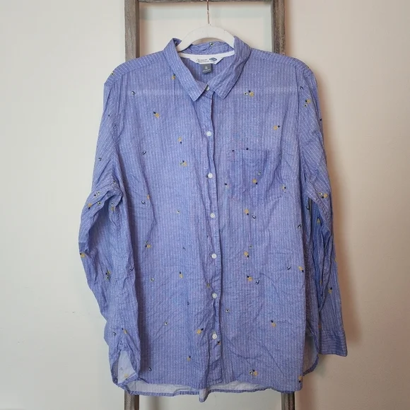 ⭐️40% Off⭐️ Old Navy Avocado & Pineapple Print Button Down Shirt - Picture 2 of 12